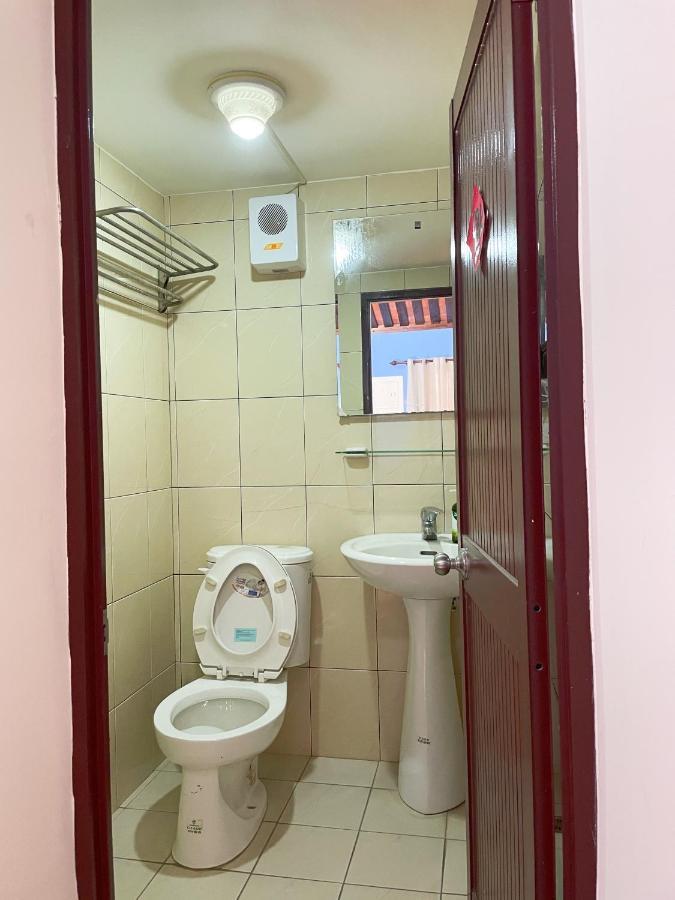 Xinqin B&B - City Area Цзиньчэн Экстерьер фото